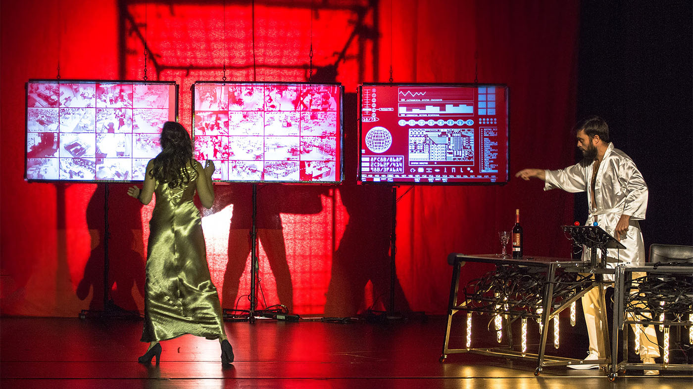 „Tosca“ ist ein Krimi um politische Verfolgung, Verrat, Folter, Mord, Machtgier und Missbrauch