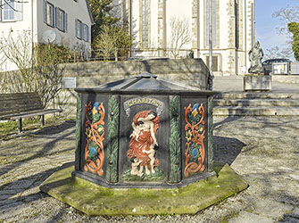 Tugendbrunnen | Stiftshof, Backnang | © BJ. Lattner