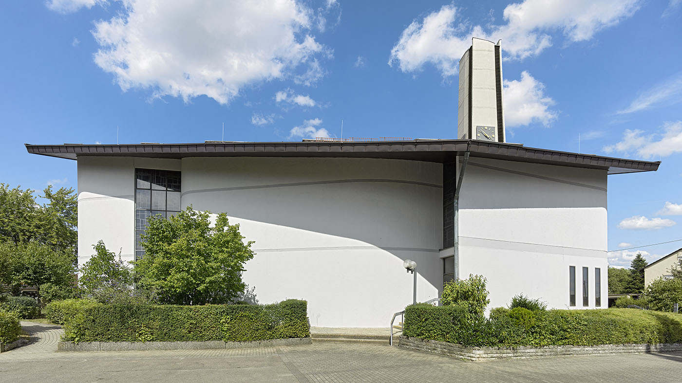 Christkönigkirche | Marienburger Straße 5, Backnang | © BJ. Lattner