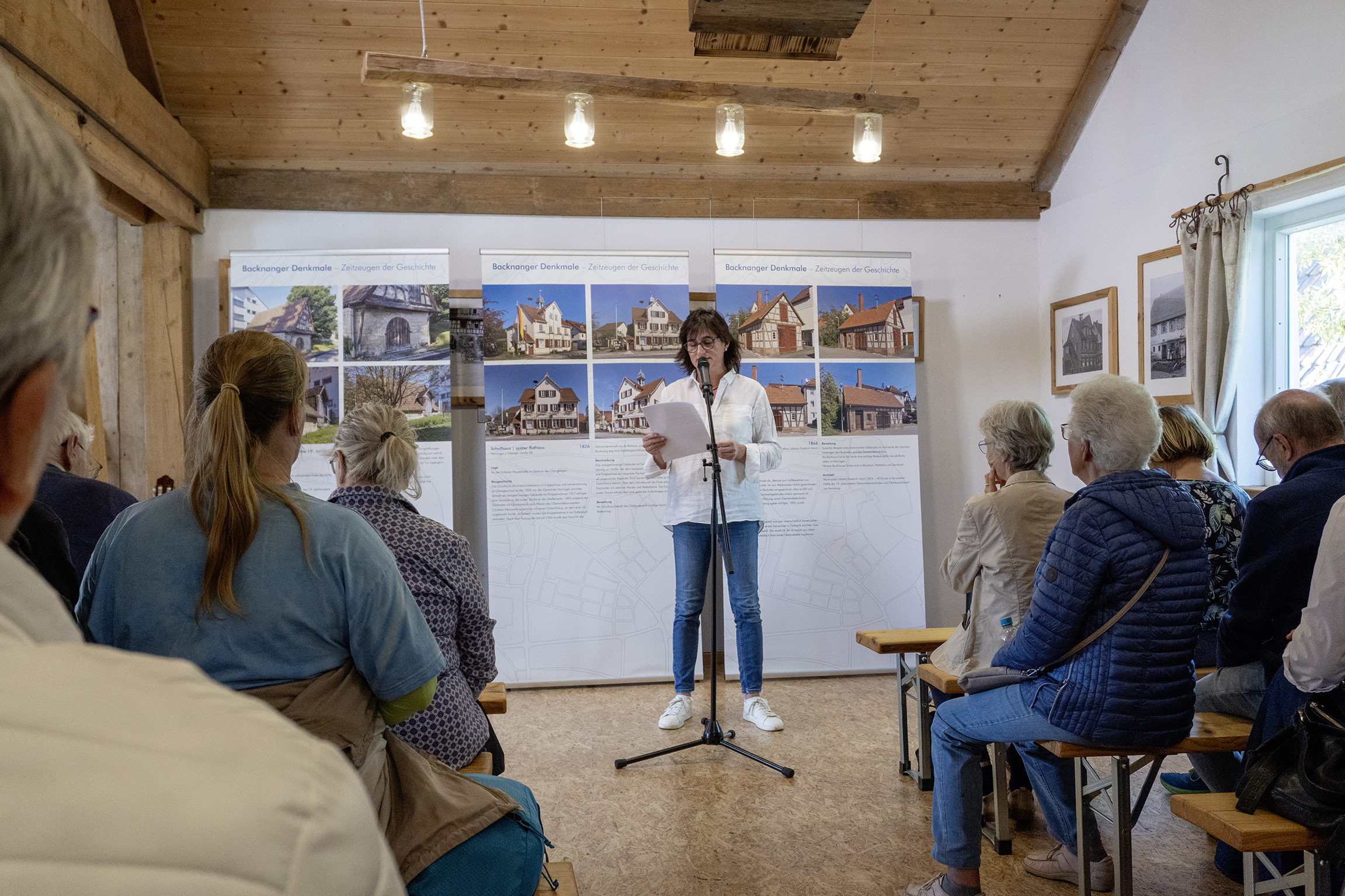 Tag des offenen Denkmals 2025 | Ausstellungseröffnung 12. September 2025 – Ortsvorsteherin Natascha Bobleter bei der Eröffnung, Backnang-Heiningen | © BJ. Lattner